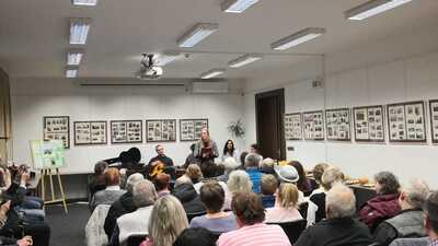 Vernisáž výstavy „Krčín očima Miroslava Cejpa“