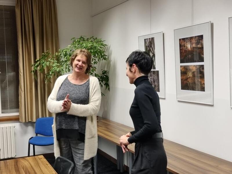 PRÁVO A SPRAVEDLNOST - LENKA BRADÁČOVÁ - PRÁVO A SPRAVEDLNOST - LENKA BRADÁČOVÁ