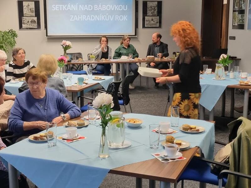 SETKÁNÍ NAD BÁBOVKOU – ZAHRADNÍKŮV ROK - SETKÁNÍ NAD BÁBOVKOU – ZAHRADNÍKŮV ROK