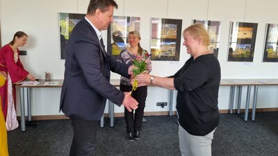 Nechyběla kytička pro paní učitelky jako poděkování za jejich nelehkou celoroční práci