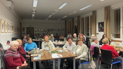 Návštěvníci pozorně naslouchají ukázkám