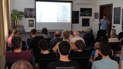 Přednáška PhDr. Ivana Fuksy se těšila velkému zájmu posluchačů